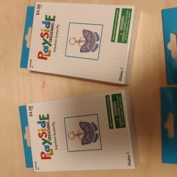 Diamond dots keychain dinosaur, butterfly craft lot - Picture 2 of 5